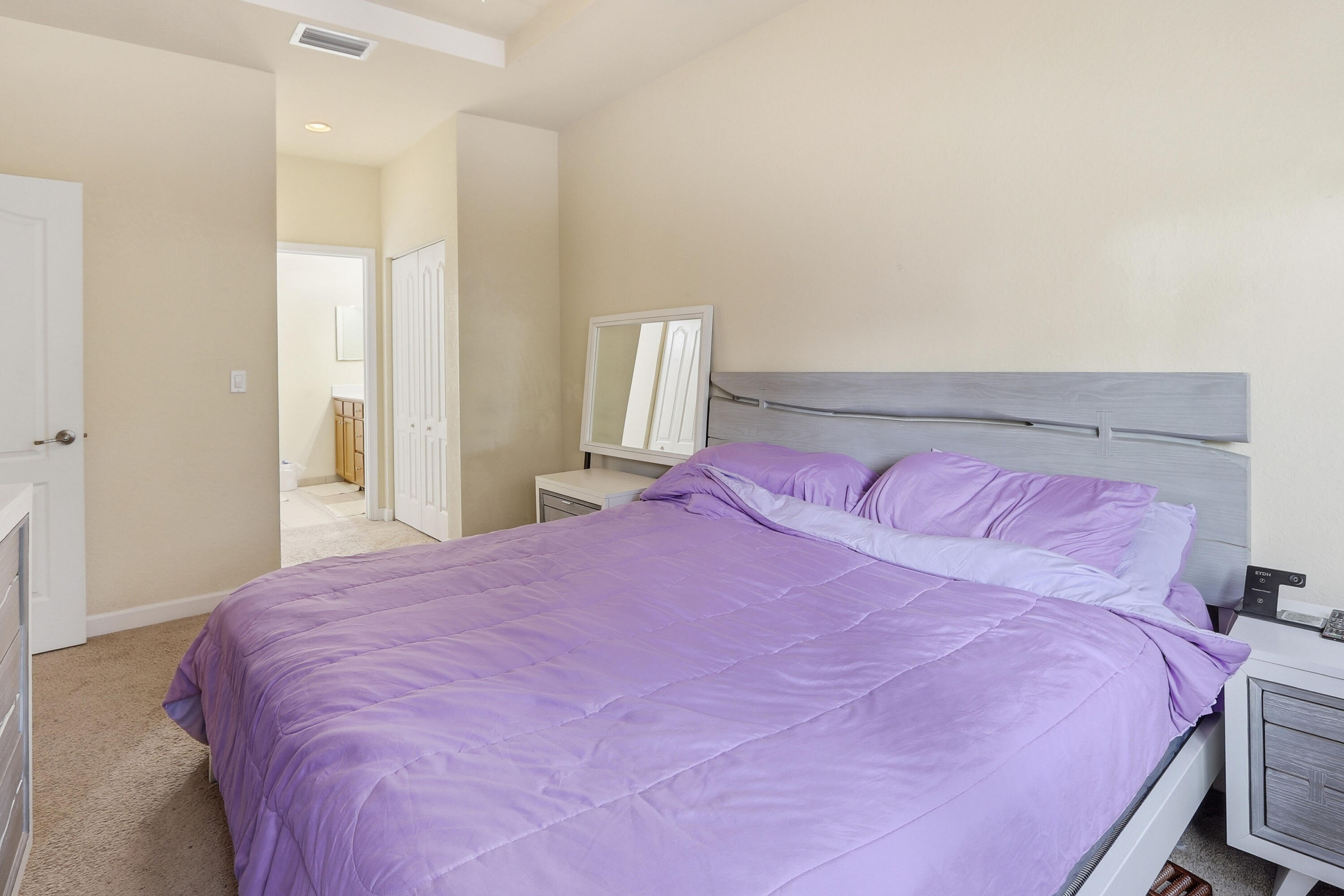 CHARLESTON COMMONS - Residential