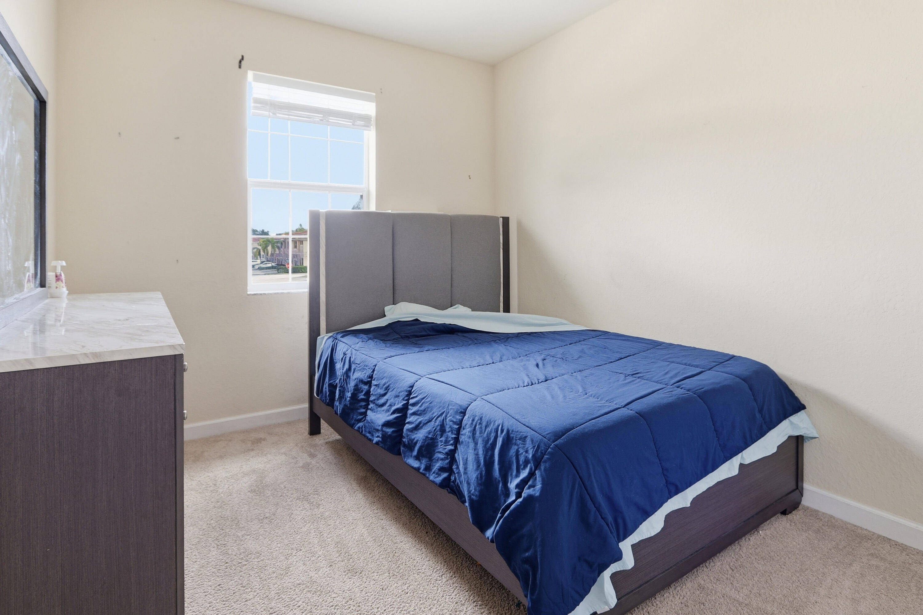 CHARLESTON COMMONS - Residential