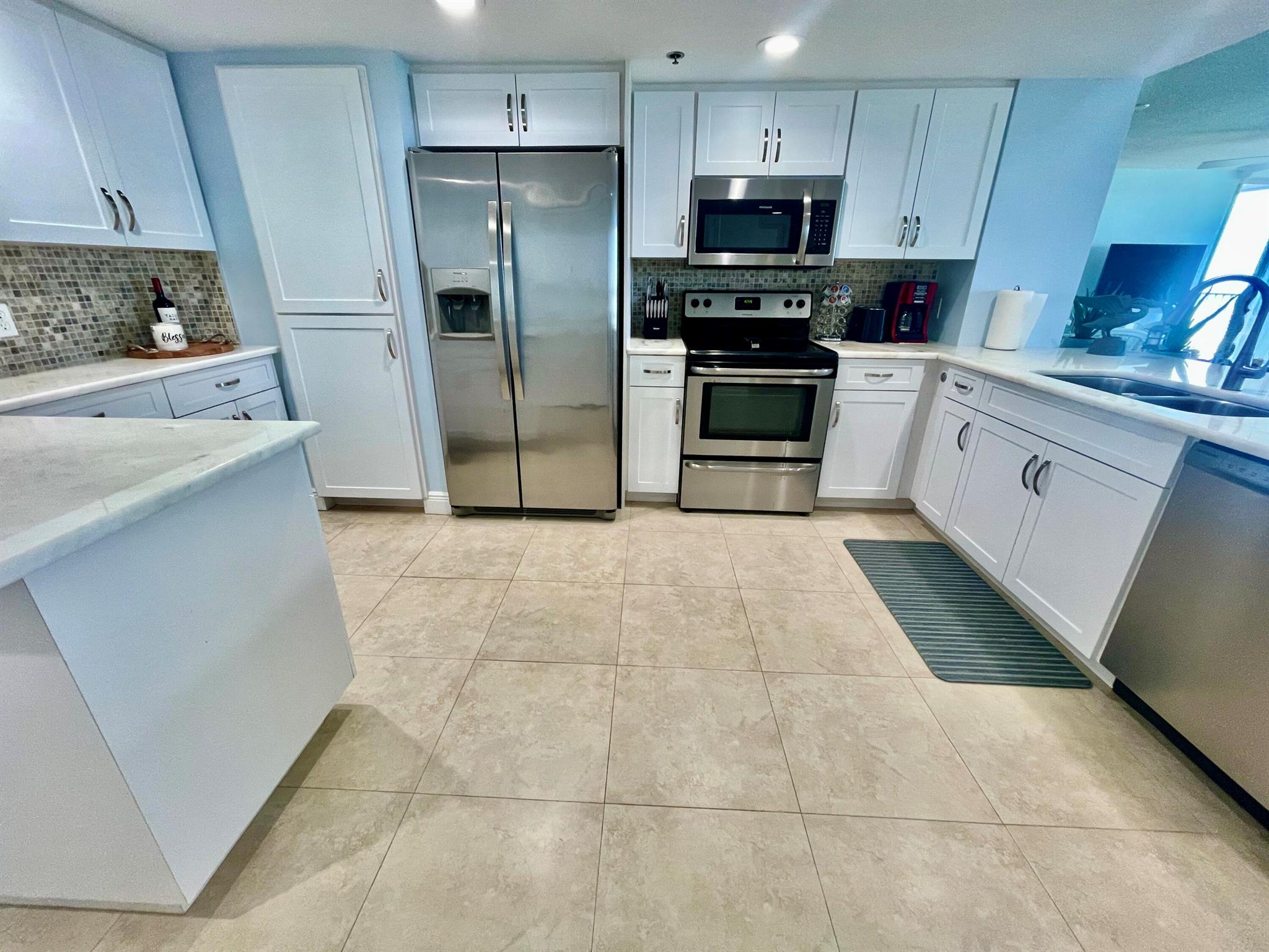 AQUANIQUE OCEAN CLUB, A C - Residential Lease