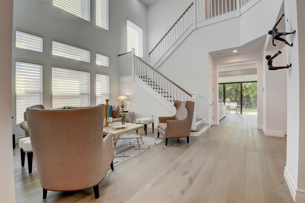 SEVEN BRIDGES - Residential