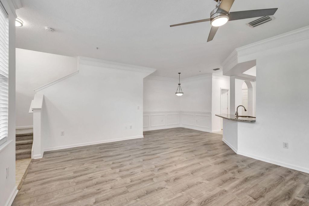 Photo of 826 Dakota Drive #102, Jupiter, FL 33458 (MLS # B26039825)