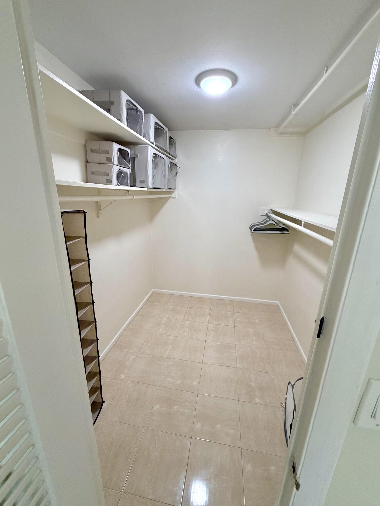 OCEAN MONARCH CONDO - Residential