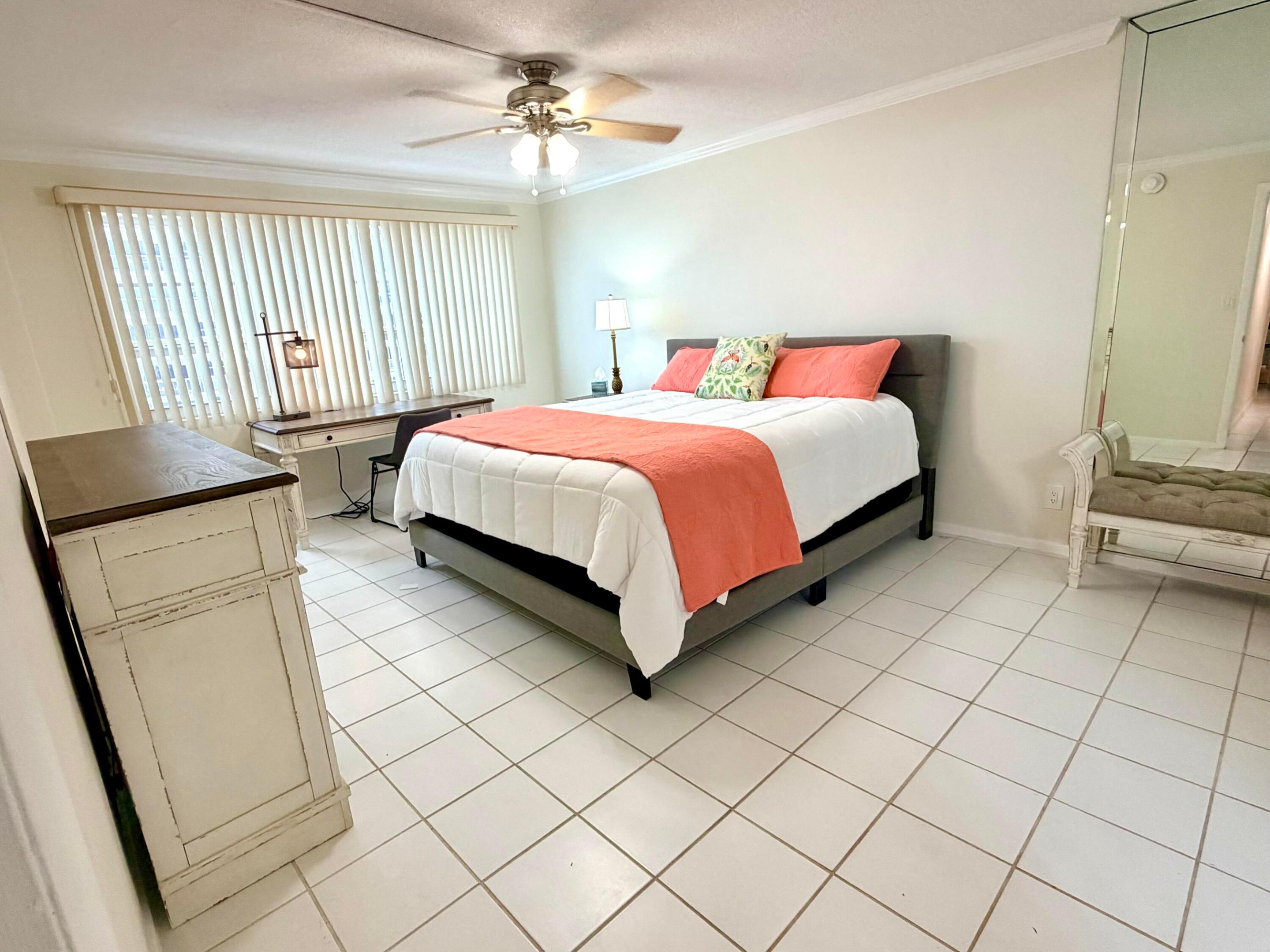 OCEAN MONARCH CONDO - Residential