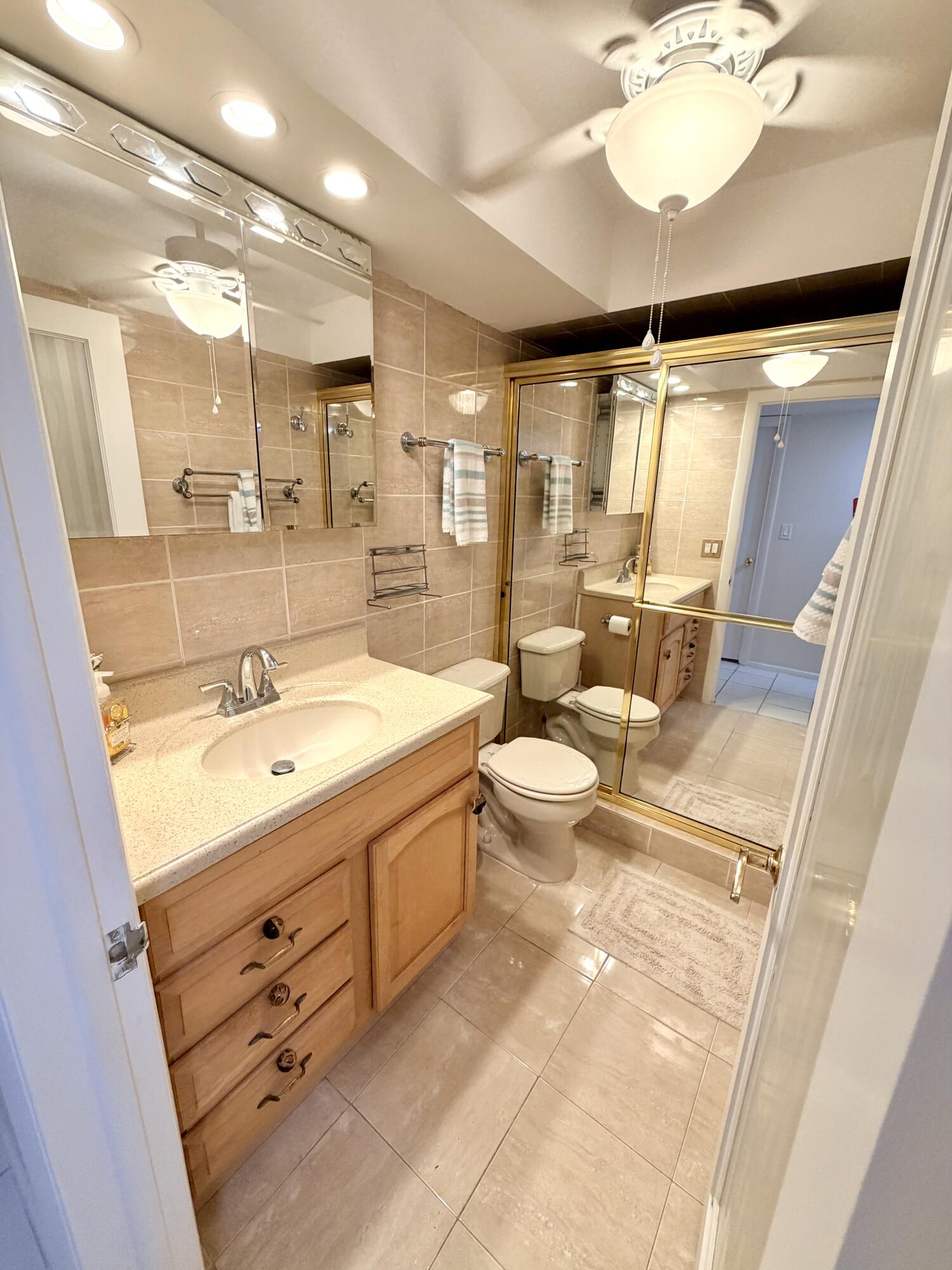 OCEAN MONARCH CONDO - Residential