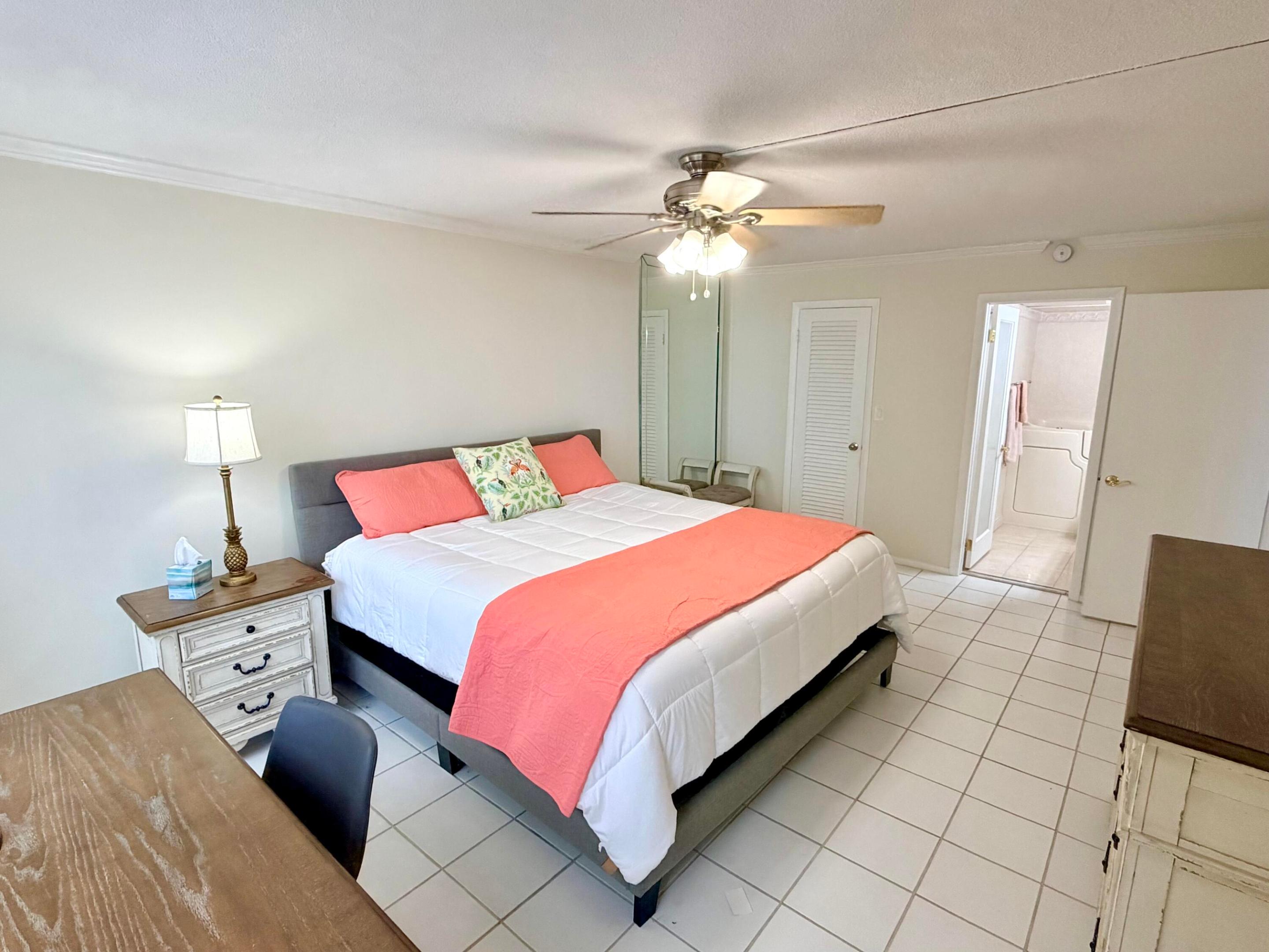 OCEAN MONARCH CONDO - Residential