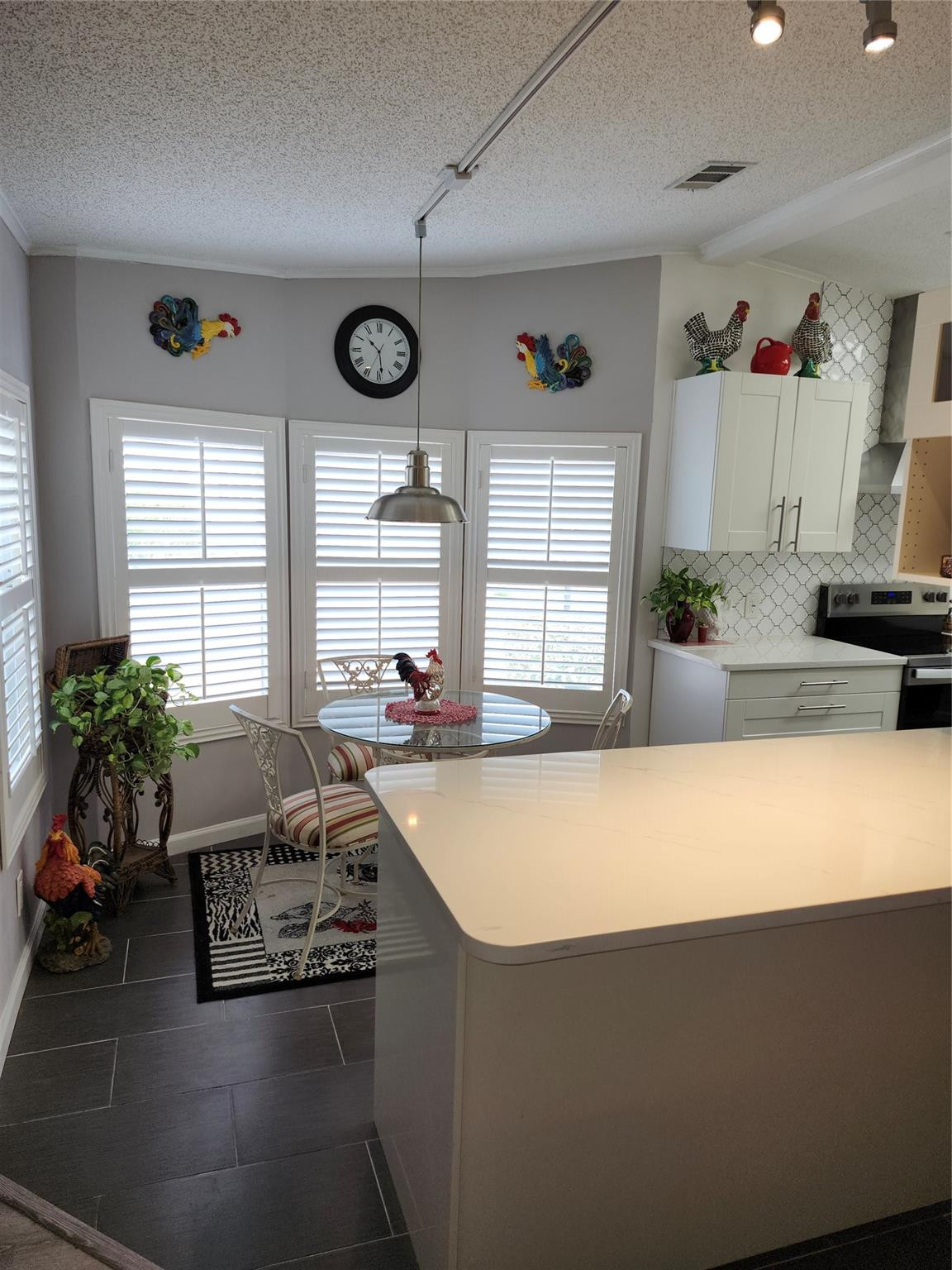 3115 Columbrina Circle