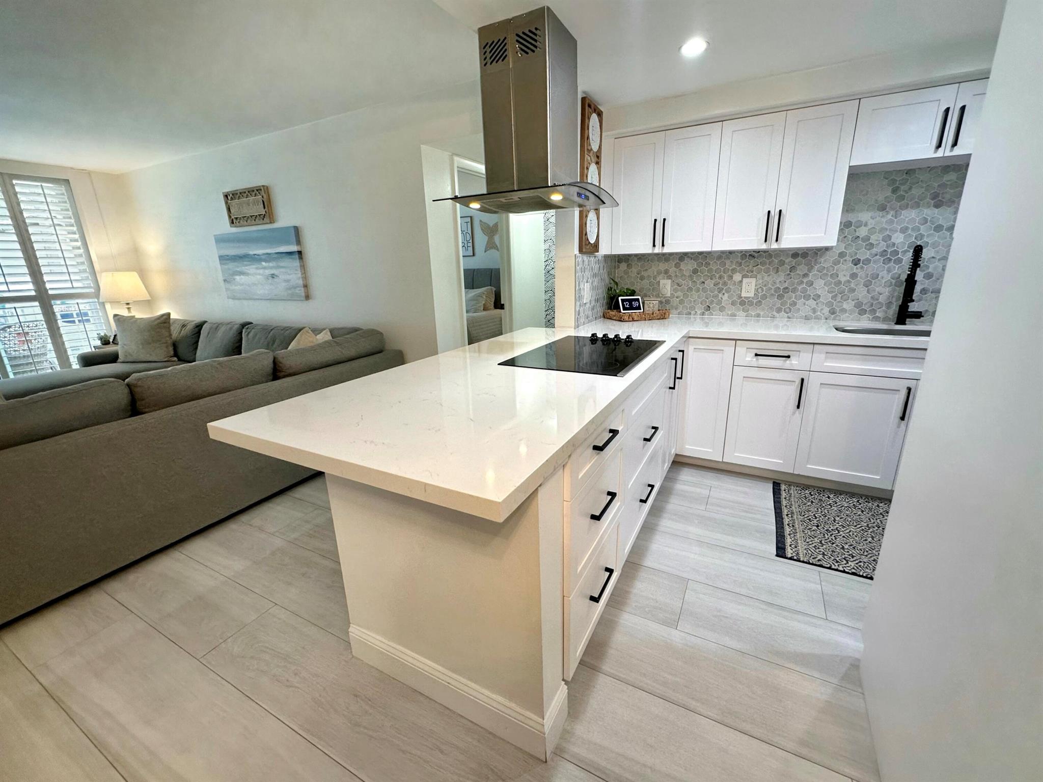 630 Ocean Drive 105