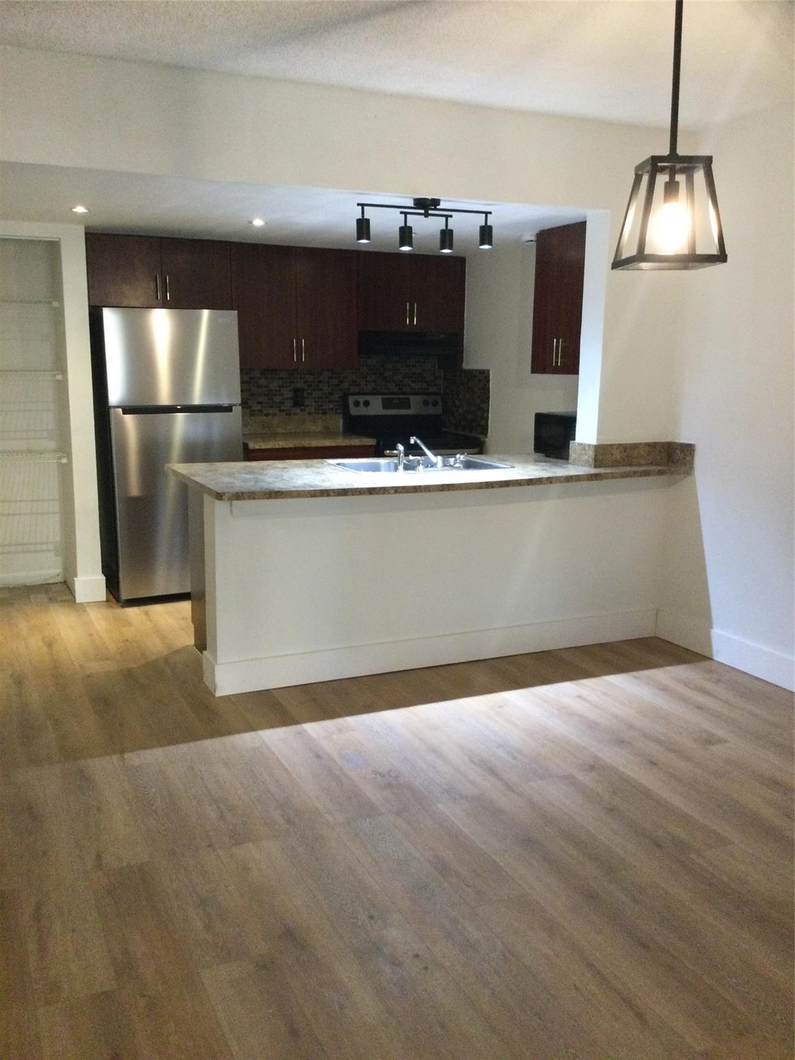 5653 Blueberry Ct