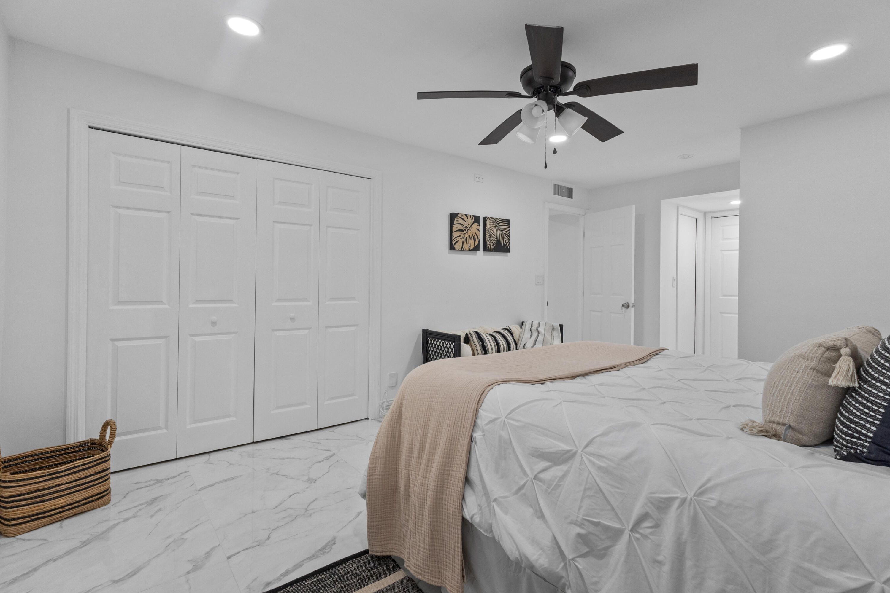 NO 34 PALM-AIRE COUNTRY CLUB - Residential