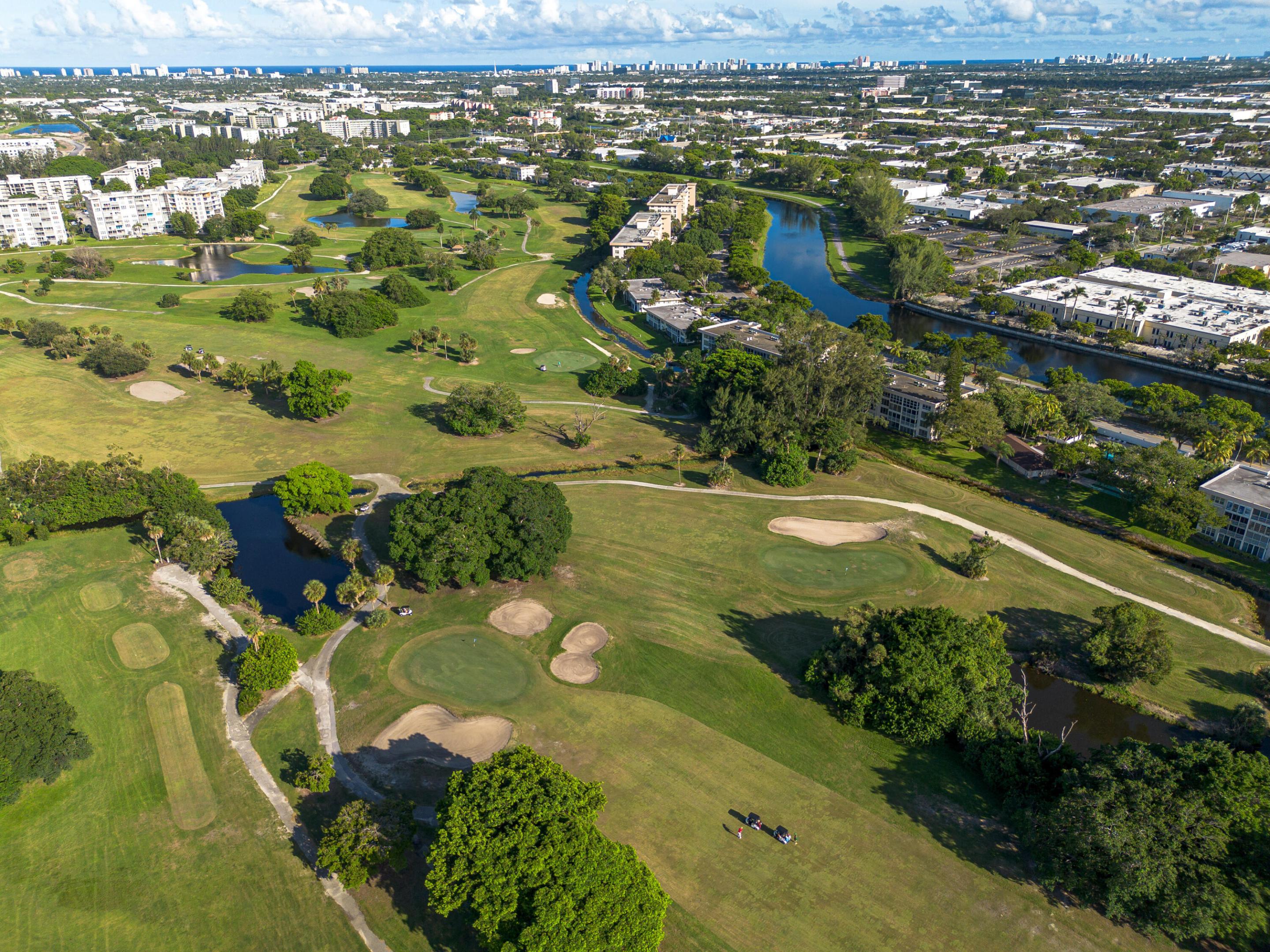 NO 34 PALM-AIRE COUNTRY CLUB - Residential