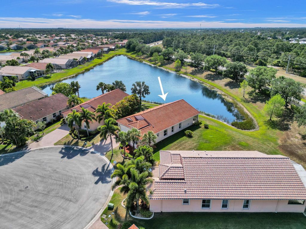 Photo of 314 NW Seacrest Ct, Port Saint Lucie, FL 34986 (MLS # R11000076)