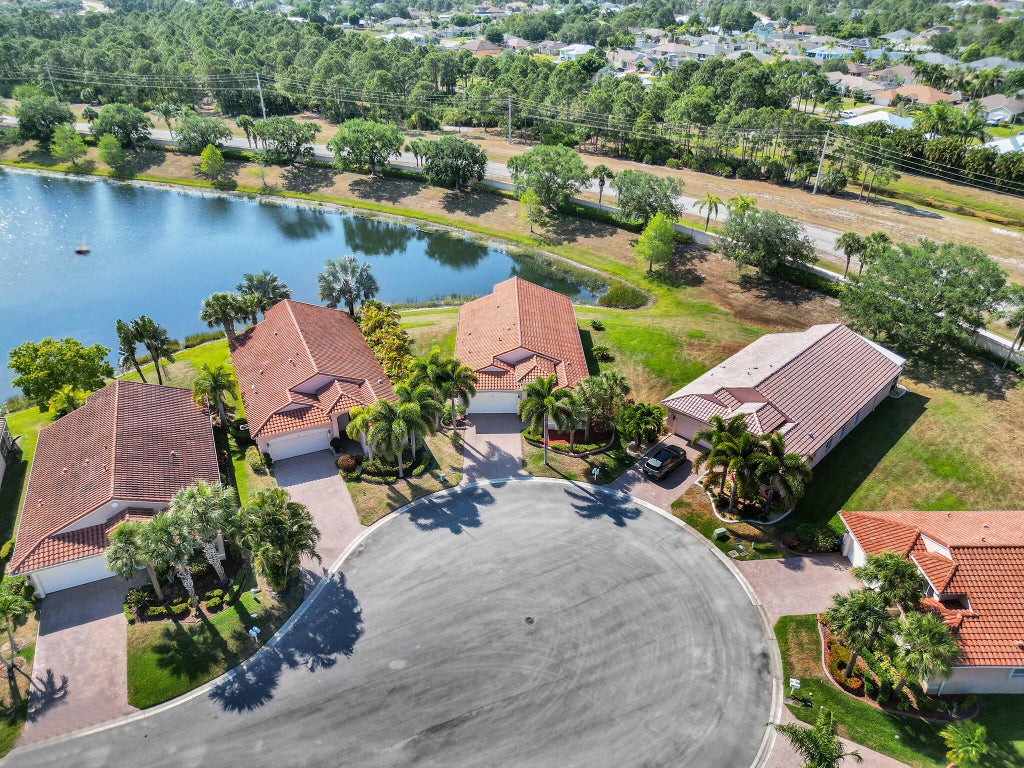 Photo of 314 NW Seacrest Ct, Port Saint Lucie, FL 34986 (MLS # R11000076)