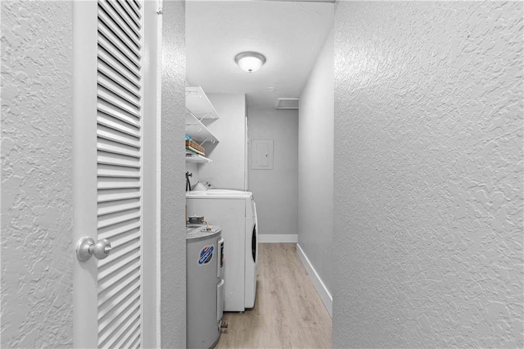 Look Homesites 3 39-37 B - Residential