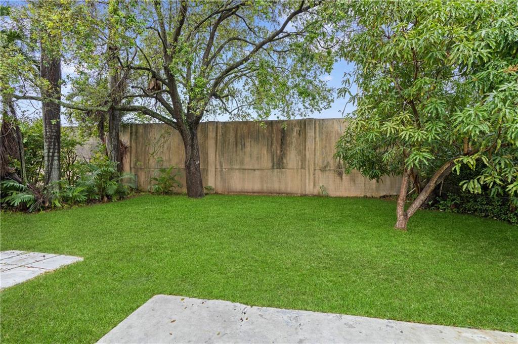 Look Homesites 3 39-37 B - Residential