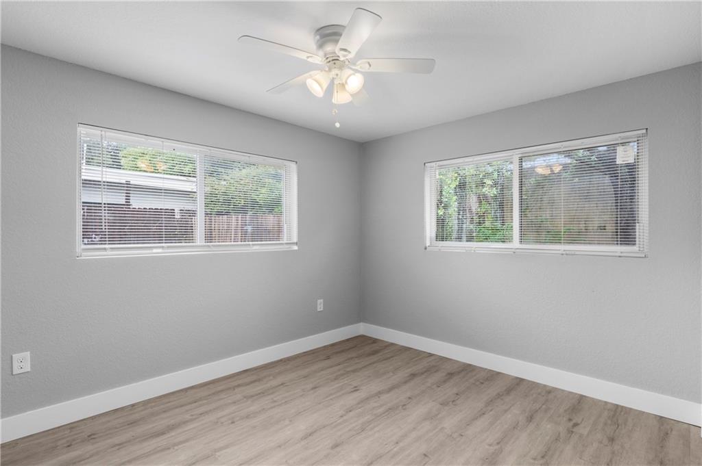 Look Homesites 3 39-37 B - Residential