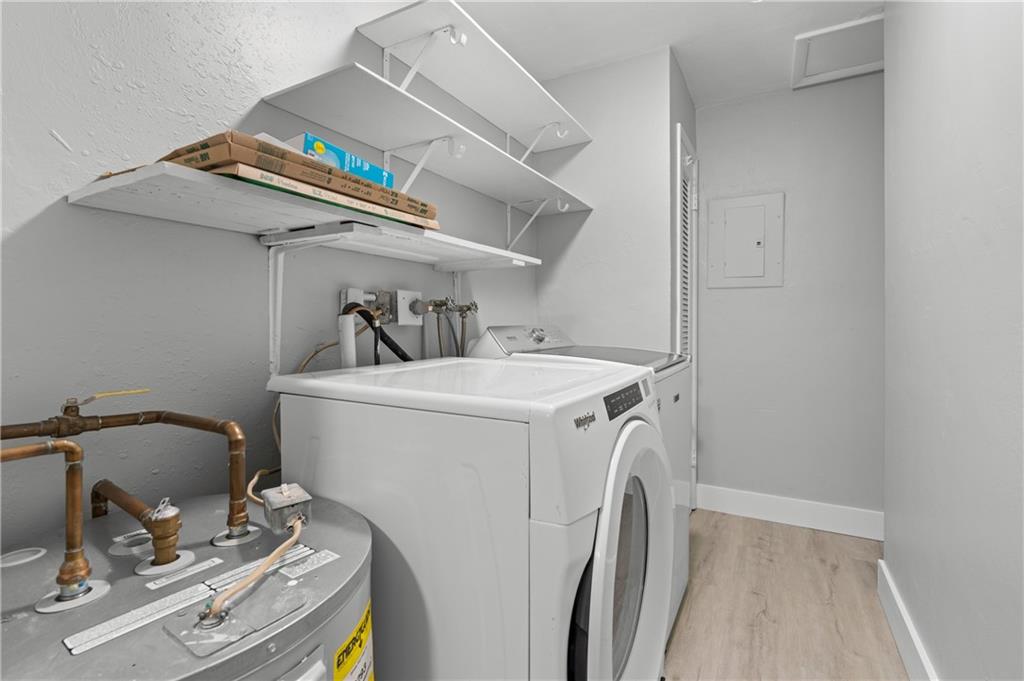 Look Homesites 3 39-37 B - Residential