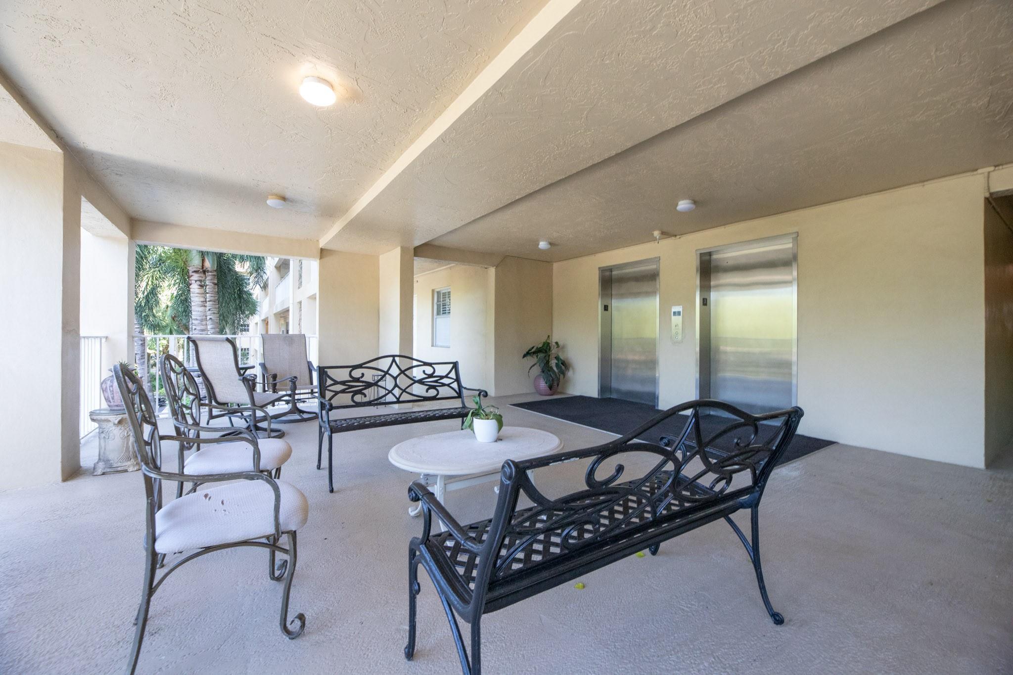 PALM AIRE - Residential