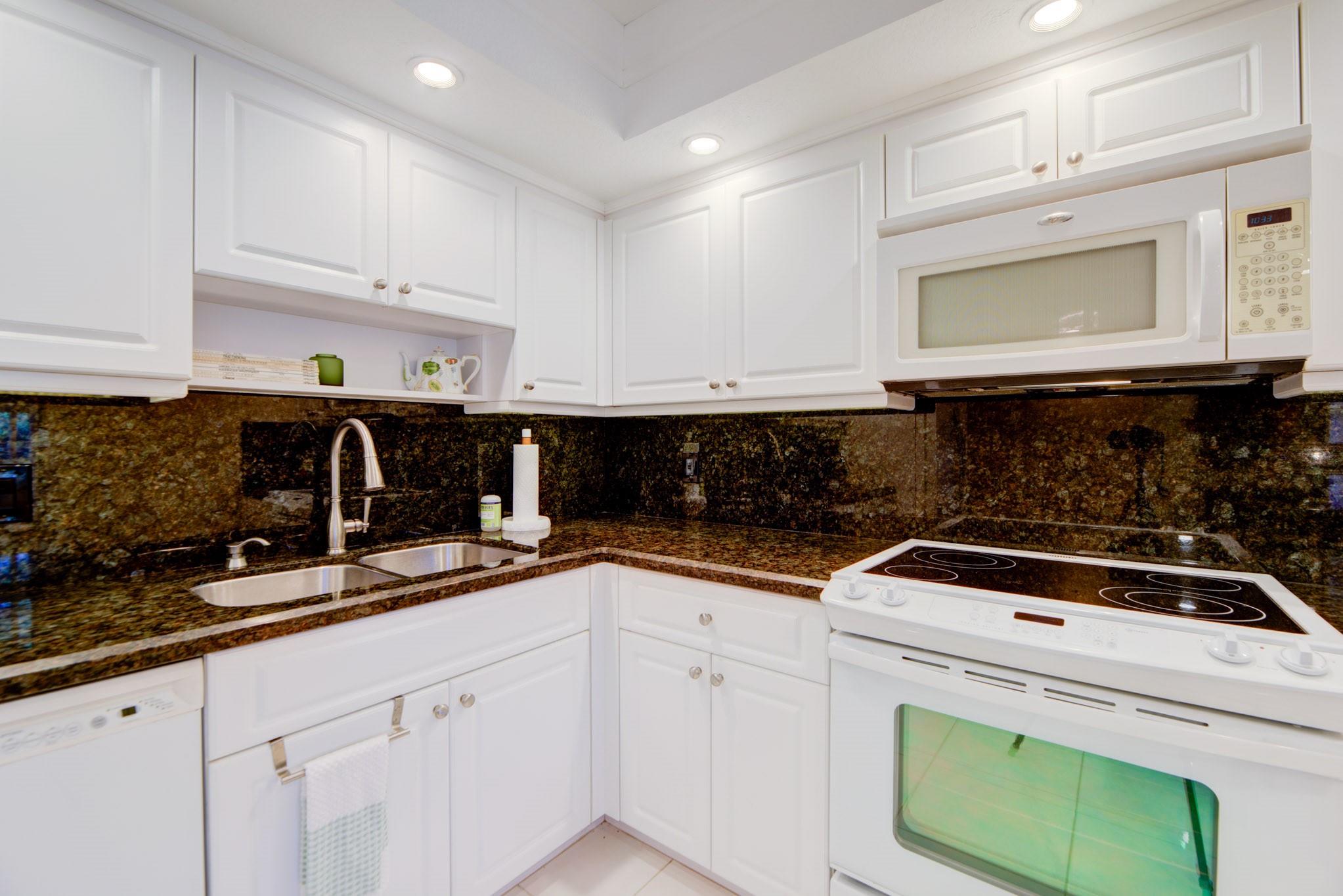 PALM AIRE - Residential