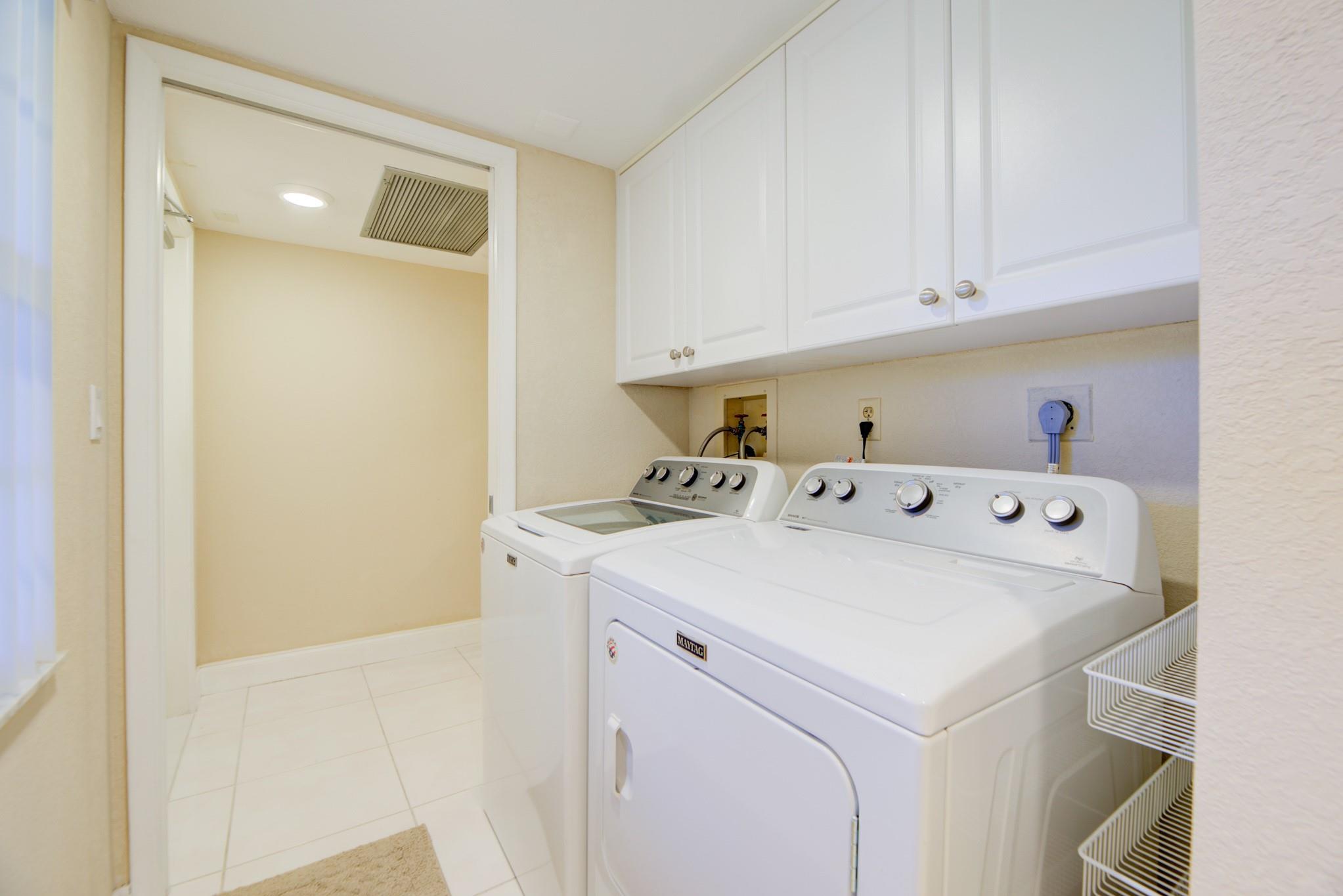 PALM AIRE - Residential