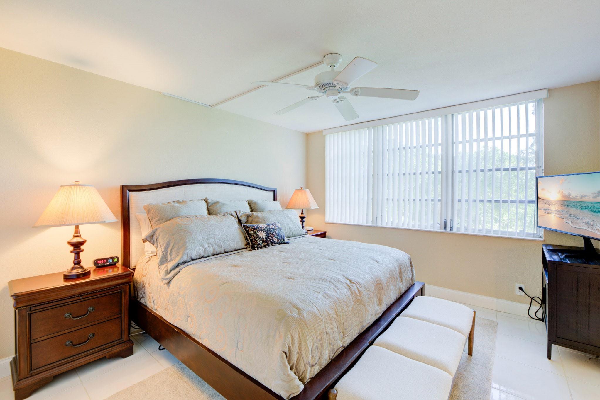 PALM AIRE - Residential