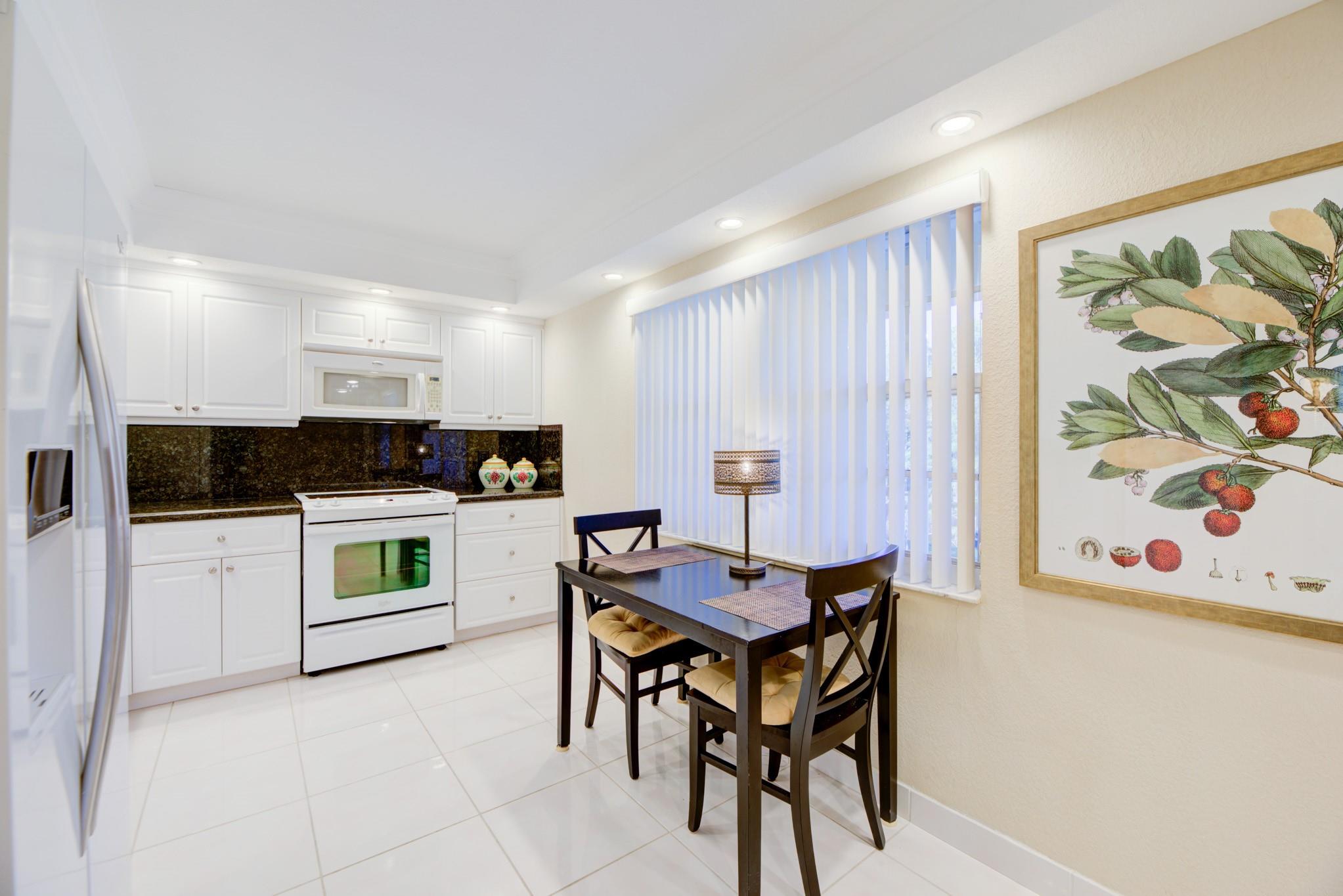 PALM AIRE - Residential