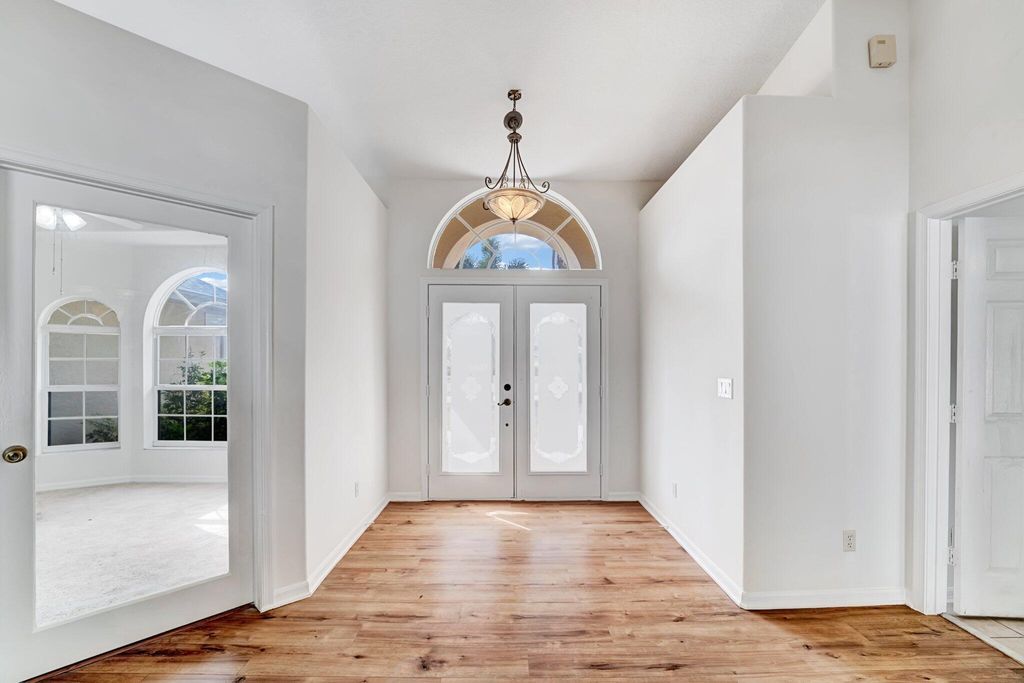 Photo of 513 SE Cliff Road, Port Saint Lucie, FL 34953 (MLS # R11088934)