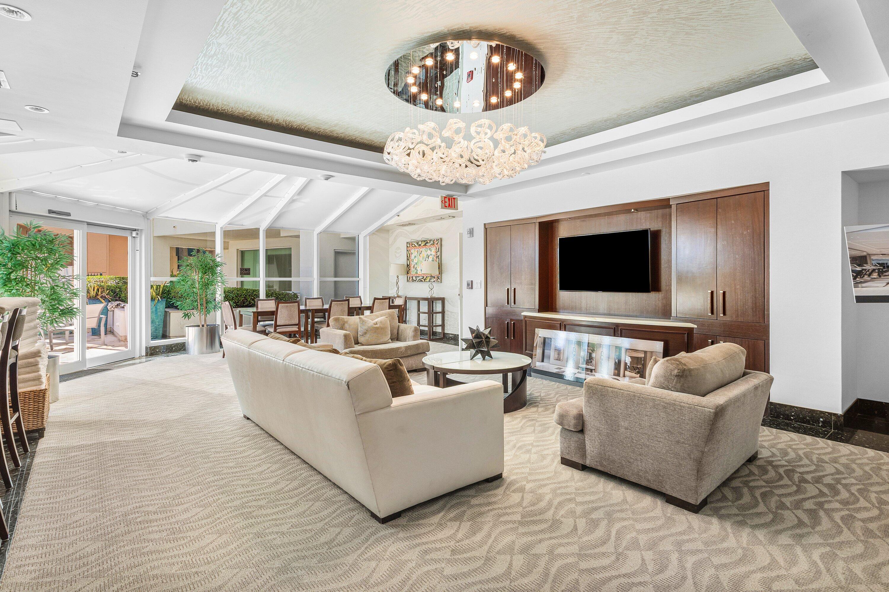 ARAGON CONDO - Residential