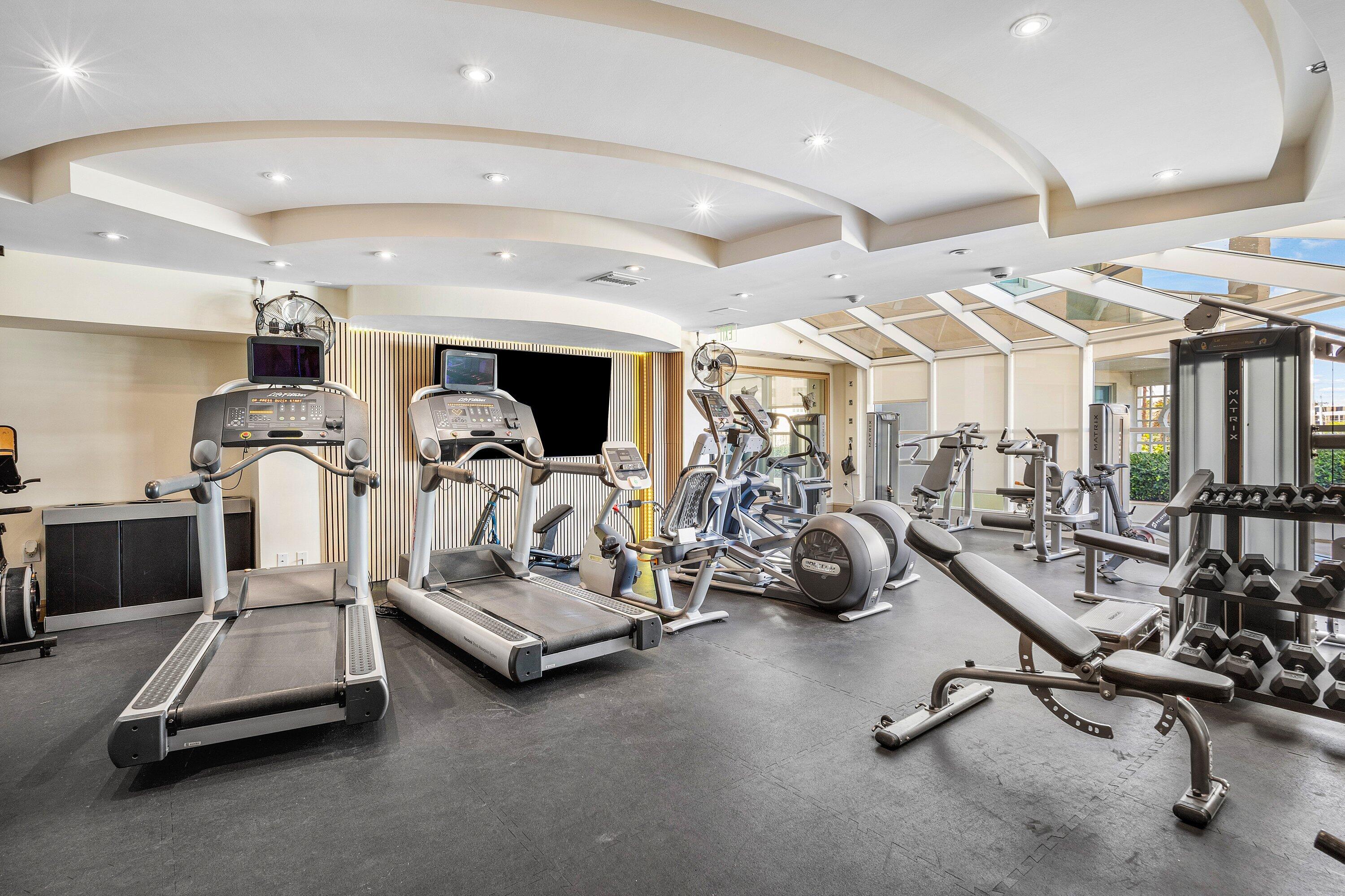 ARAGON CONDO - Residential