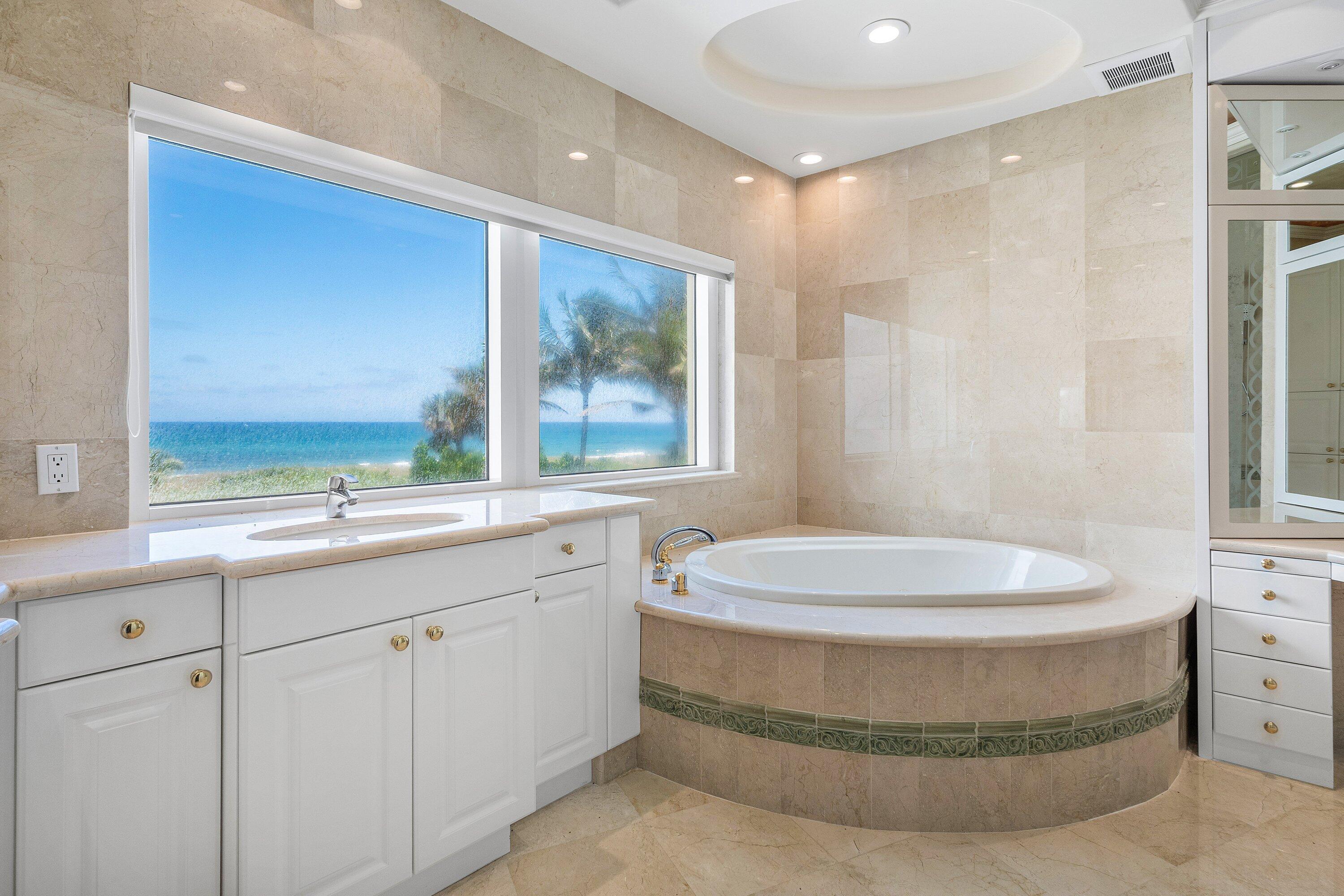 ARAGON CONDO - Residential