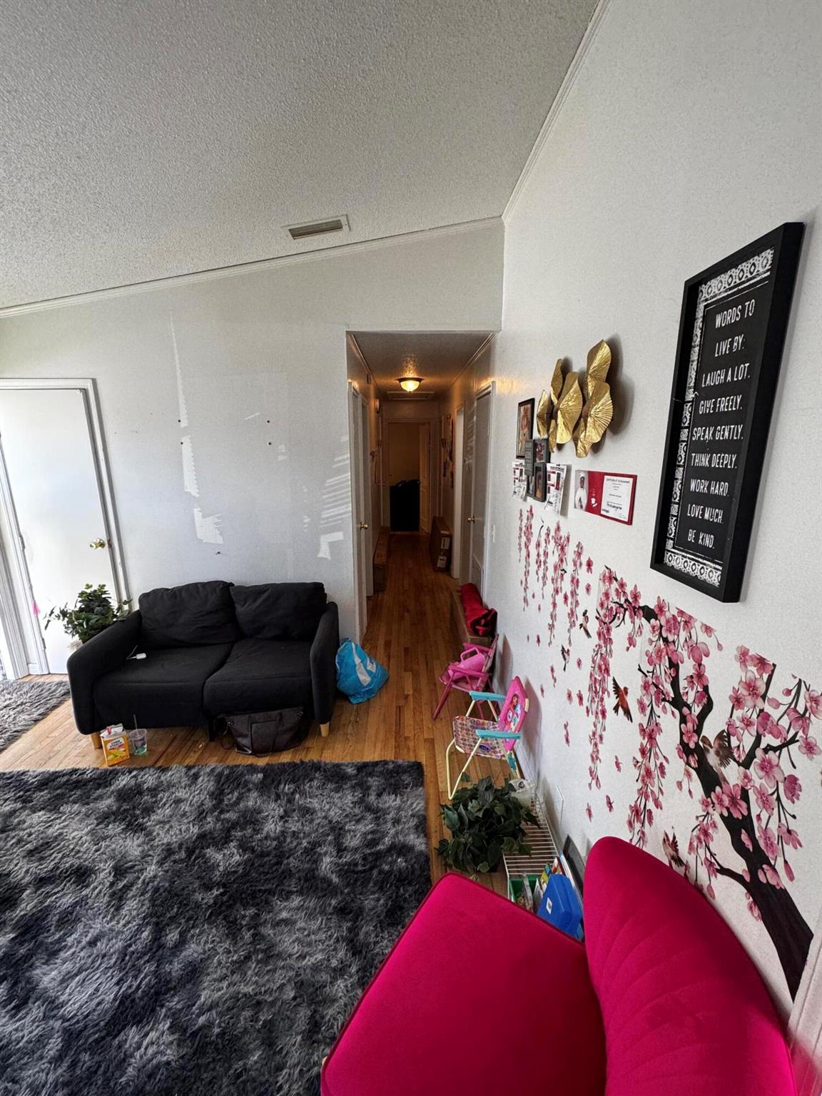1464 W 32nd Street
