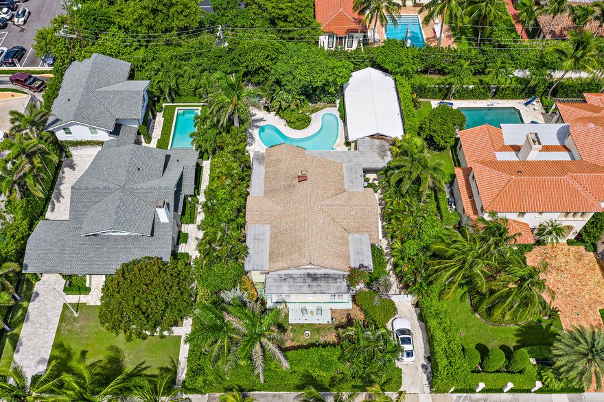 You will not want to miss out on this vintage, charming cottage with an accompanying guest house. 

This rare 10,500 SqFt. in-town property is only steps away from the ocean, and three blocks from Worth Avenue – the center of town – property residents will be able to enjoy world class shopping, restaurants, The Beakers Resort and The Society of Four Arts.  

If you are looking for an opportunity to renovate or build something new this private property is for you.