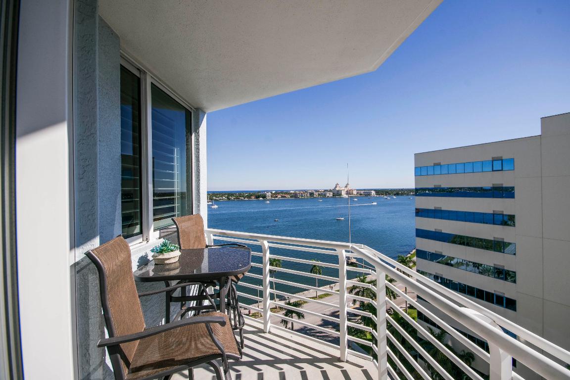 Slade Condo - Residential