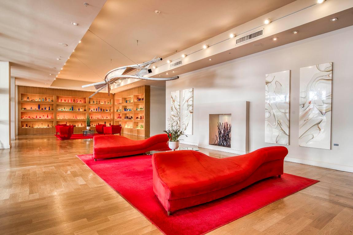 Slade Condo - Residential