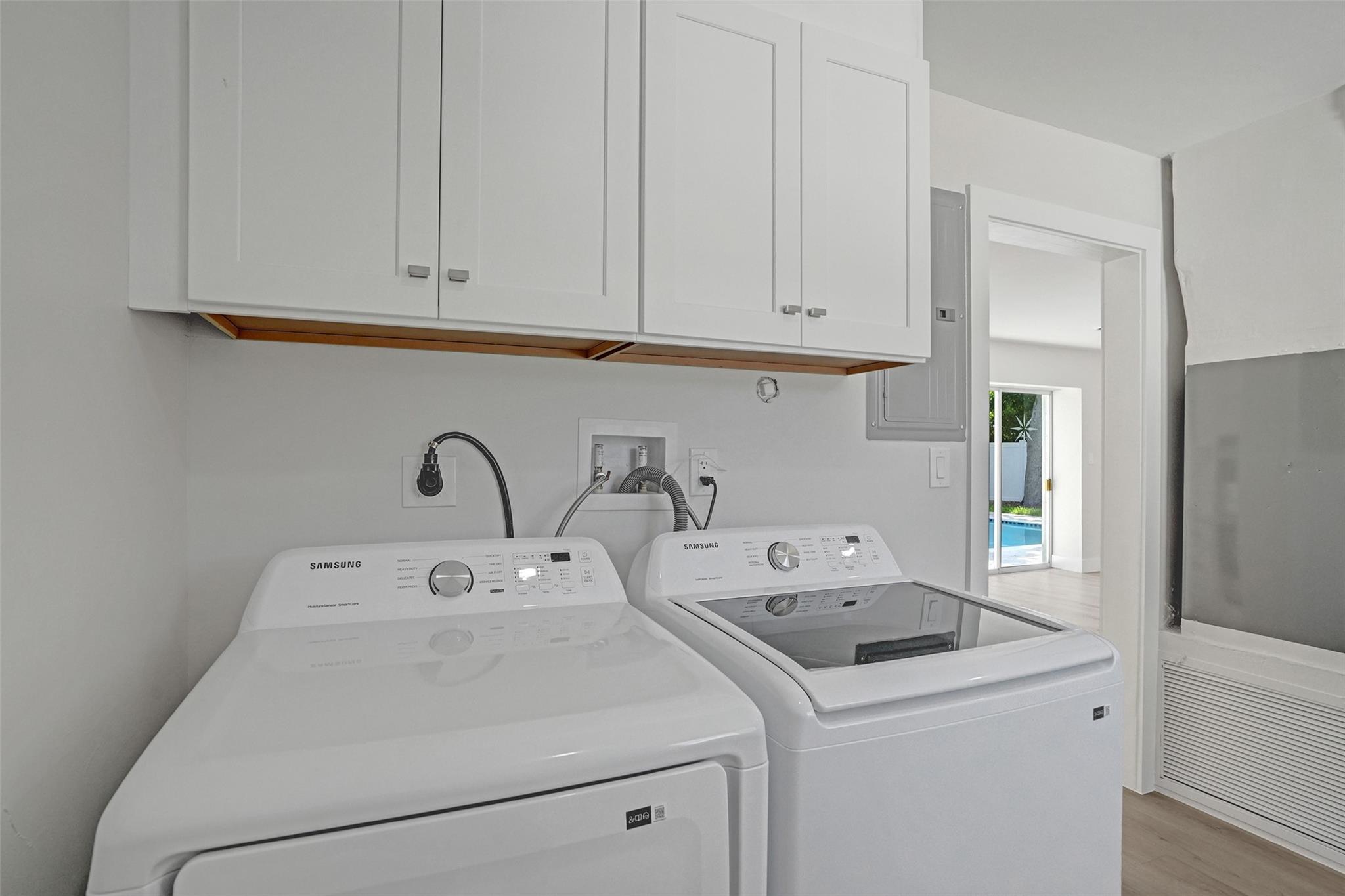 Lighthouse Point Ext 2nd - Residential