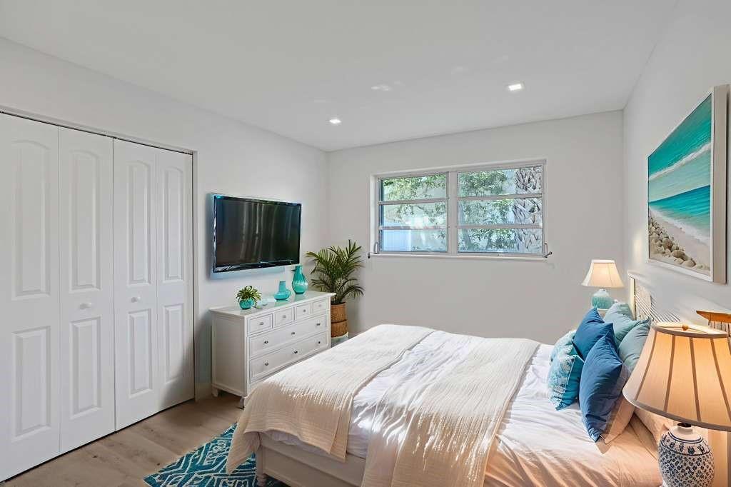 Lighthouse Point Ext 2nd - Residential
