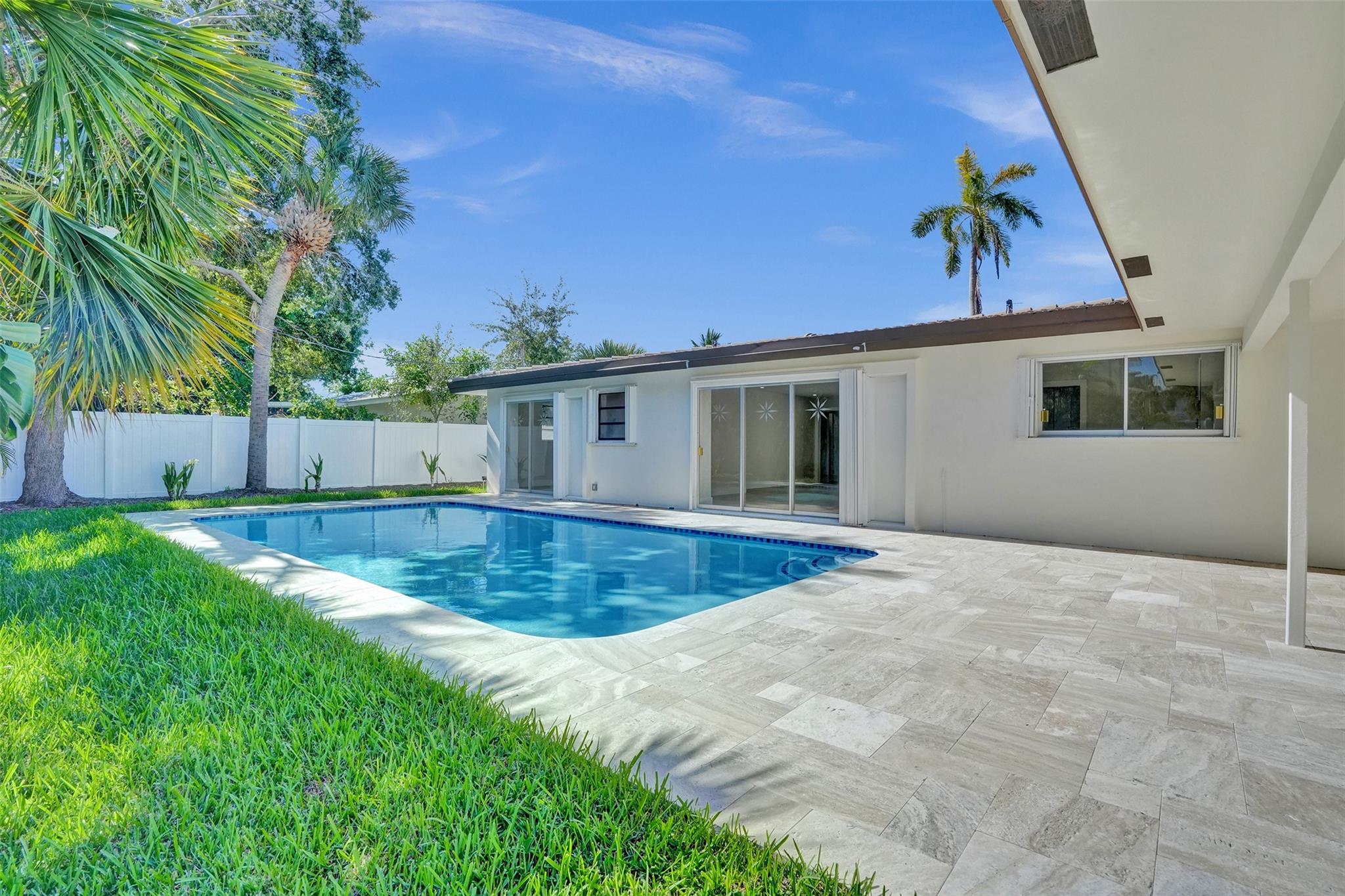 Lighthouse Point Ext 2nd - Residential