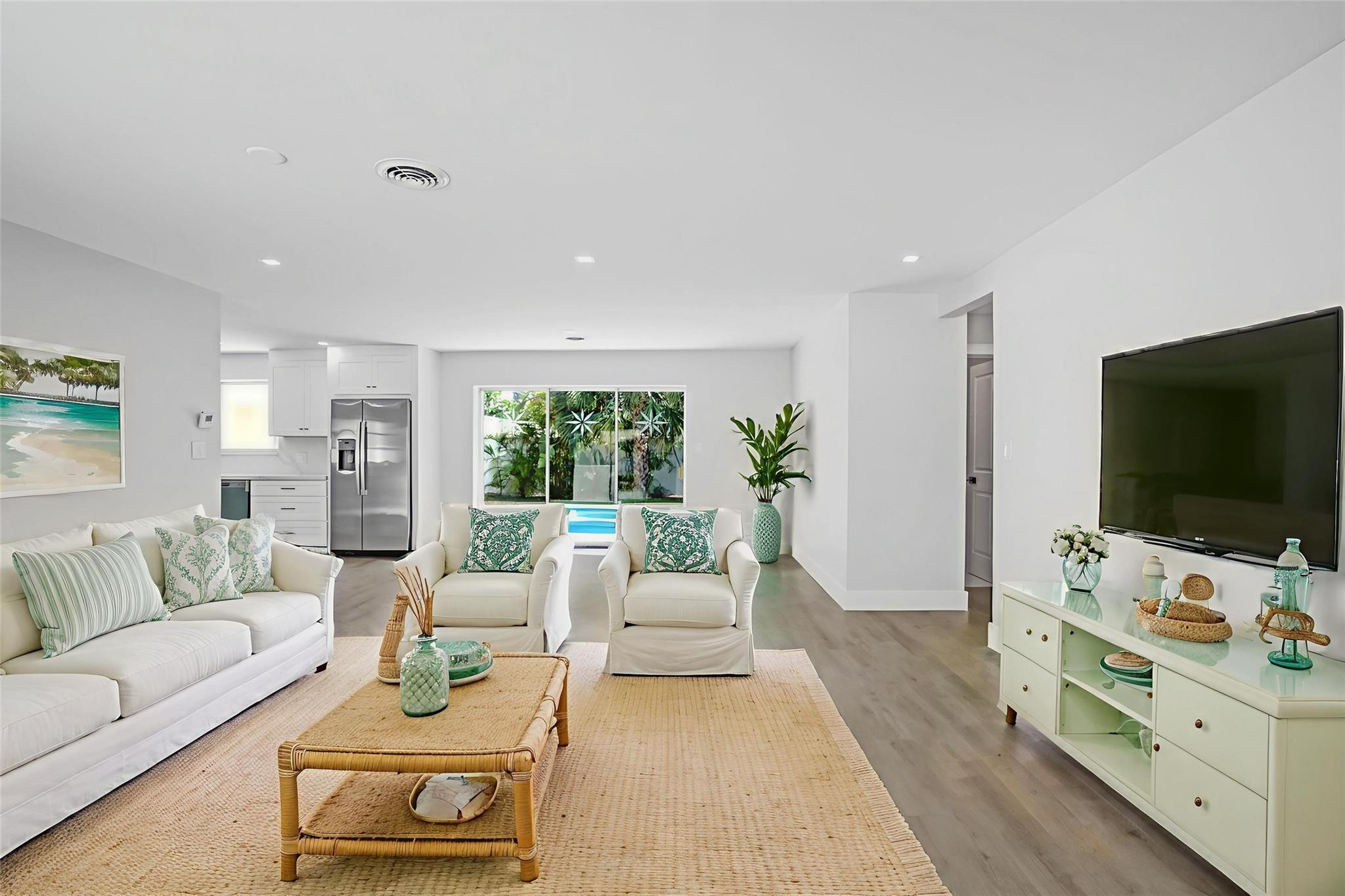 Lighthouse Point Ext 2nd - Residential