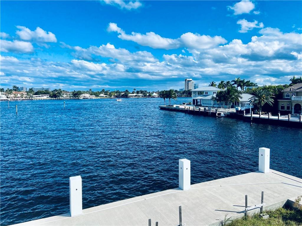 LAUDERDALE HARBORS SEC A - Residential