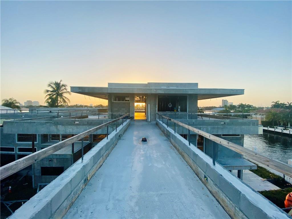 LAUDERDALE HARBORS SEC A - Residential