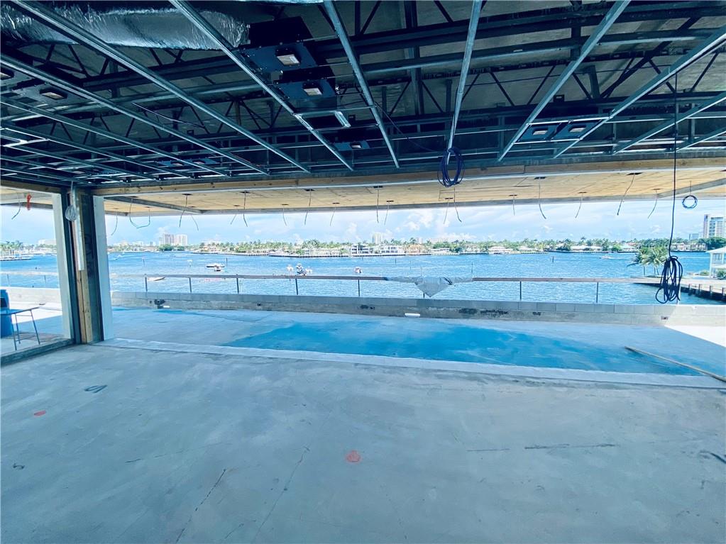 LAUDERDALE HARBORS SEC A - Residential