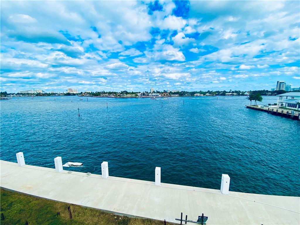 LAUDERDALE HARBORS SEC A - Residential