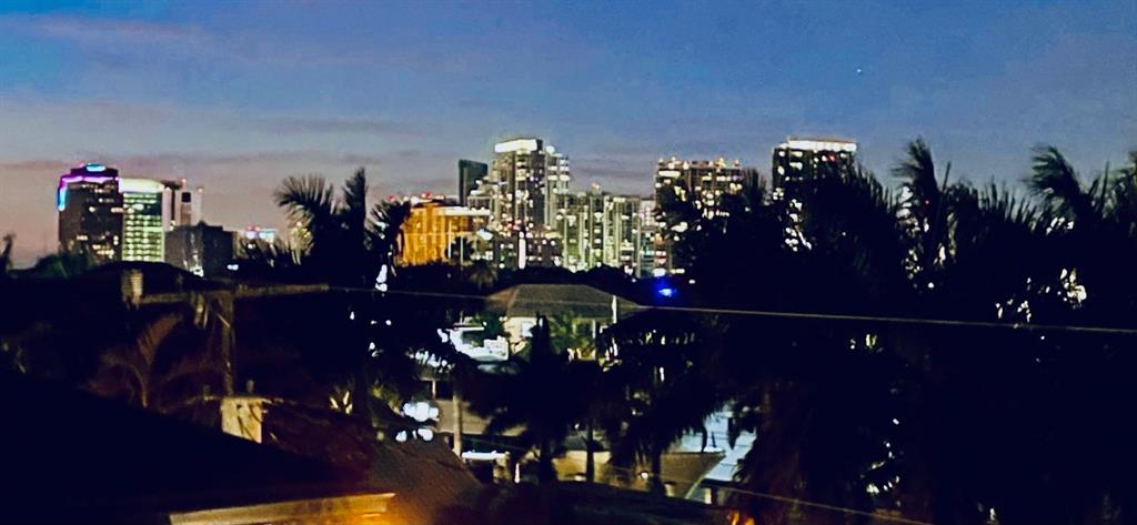 LAUDERDALE HARBORS SEC A - Residential