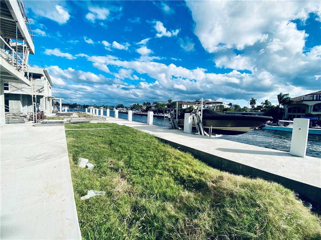 LAUDERDALE HARBORS SEC A - Residential