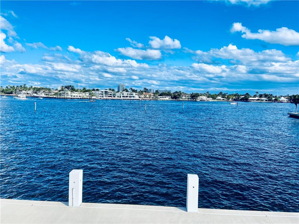 LAUDERDALE HARBORS SEC A - Residential