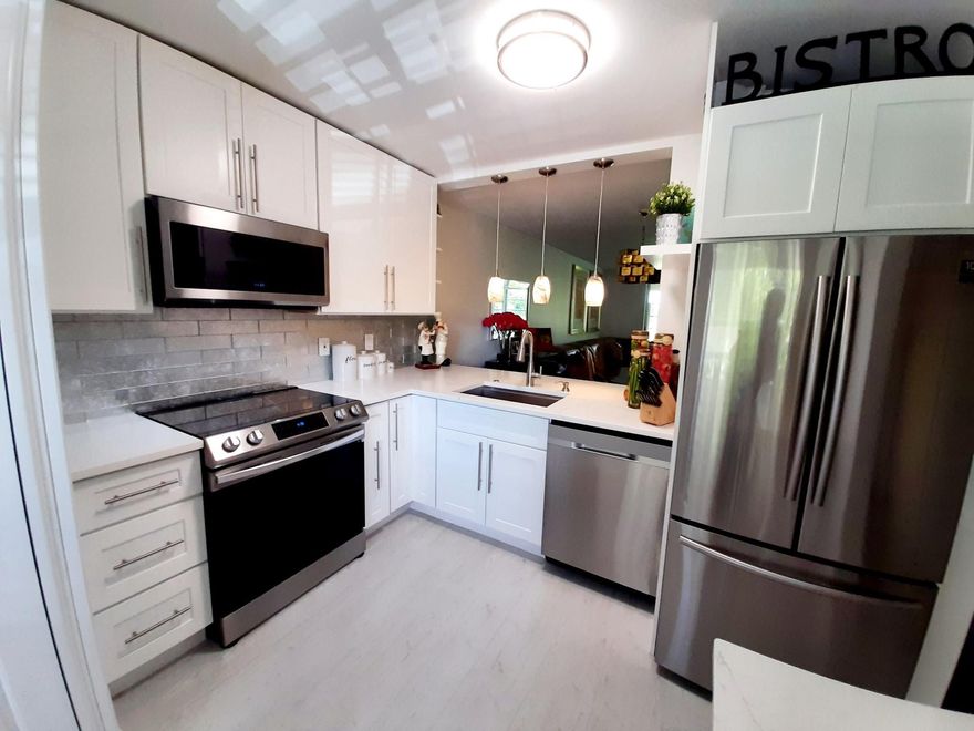 Renovated unit. All kitchen appliances (Samsung) 2 years old. New water heater, washer and dryer two months old. no popcorn on ceiling.  Master Closet has wood shelves and drawers. Unit bright and clean. Well maintained 2 heated pools and  nice clubhouse.