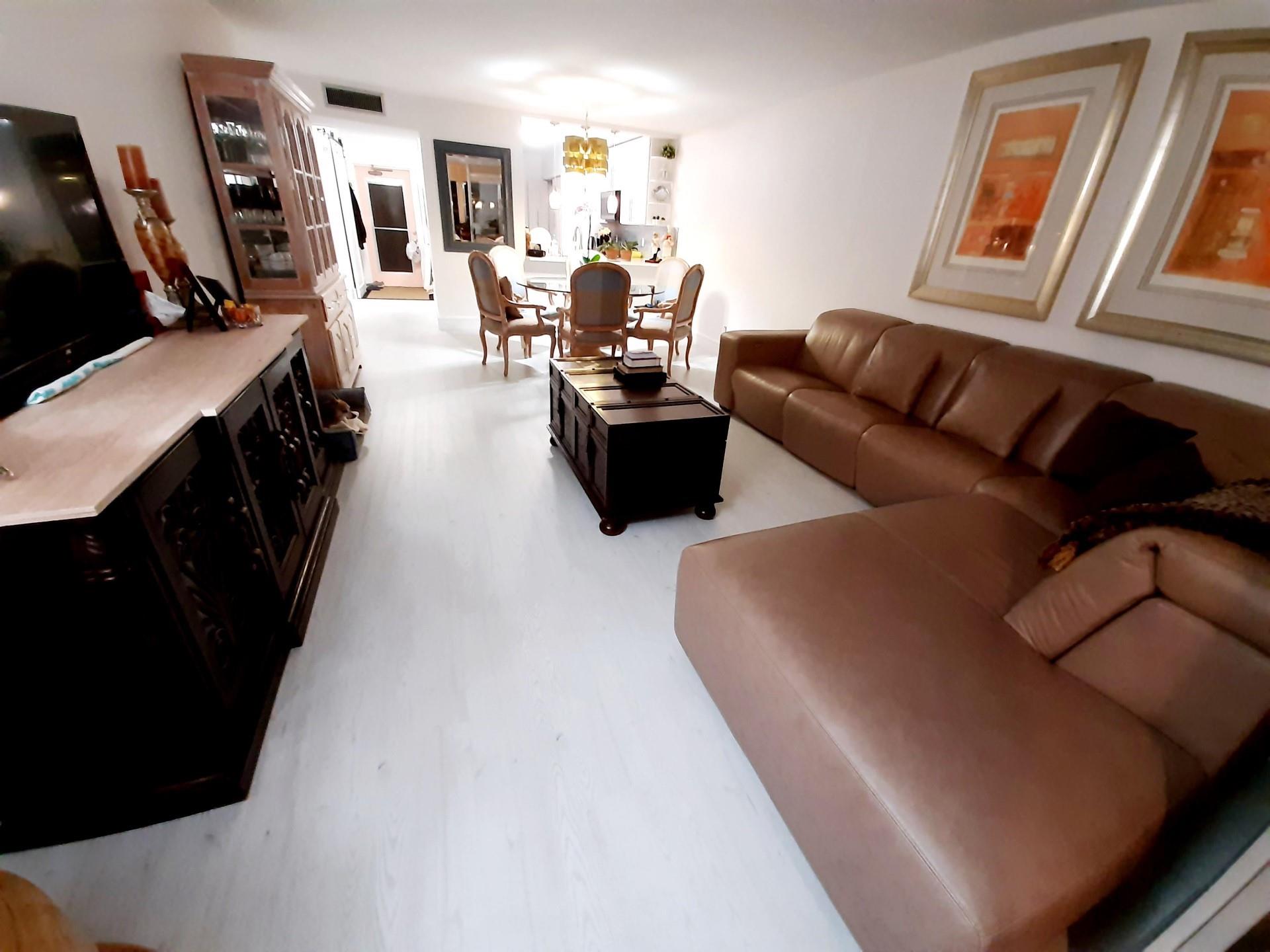 Palm Lakes Condo - Residential