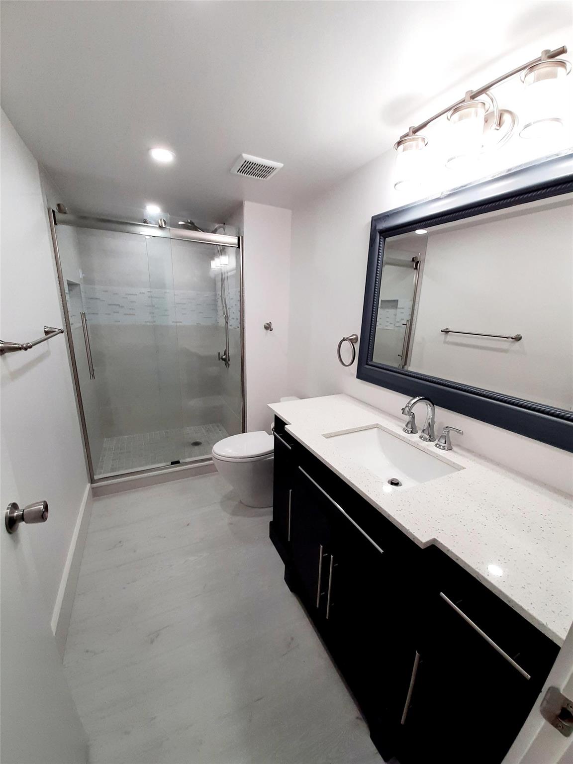 Palm Lakes Condo - Residential