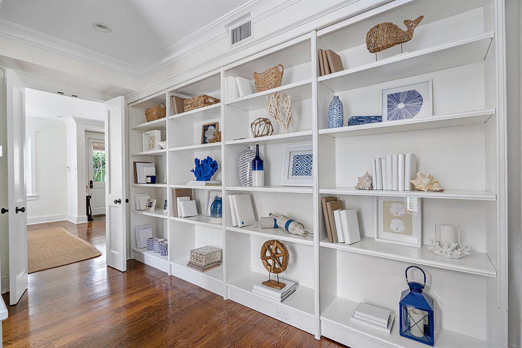 ROYAL PARK - Residential