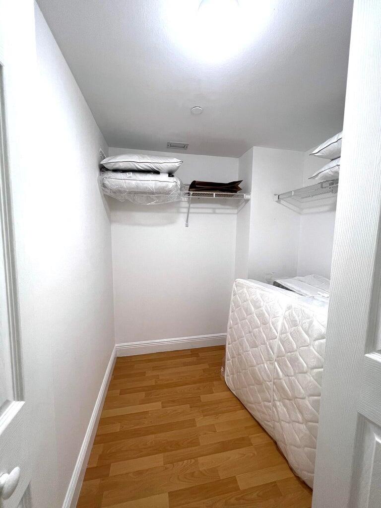 PARC CENTRAL AVENTURA SOU - Residential Lease