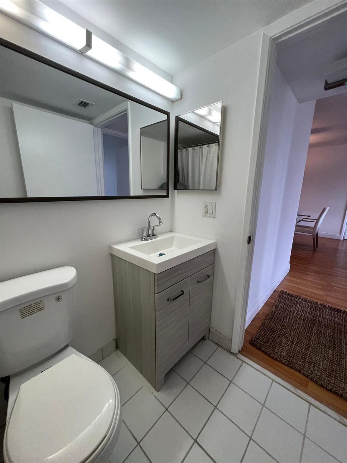 PARC CENTRAL AVENTURA SOU - Residential Lease